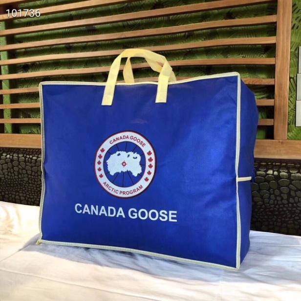 Chăn tơ tằm Canada Goose