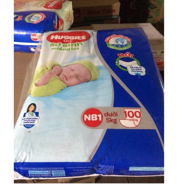 Miếng lót Sơ Sinh Huggies NB1 100 miếng/gói , NB2 60 miếng/gói