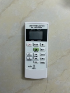 Điều khiển điều hoà Sharp Eco ( xanh lá)