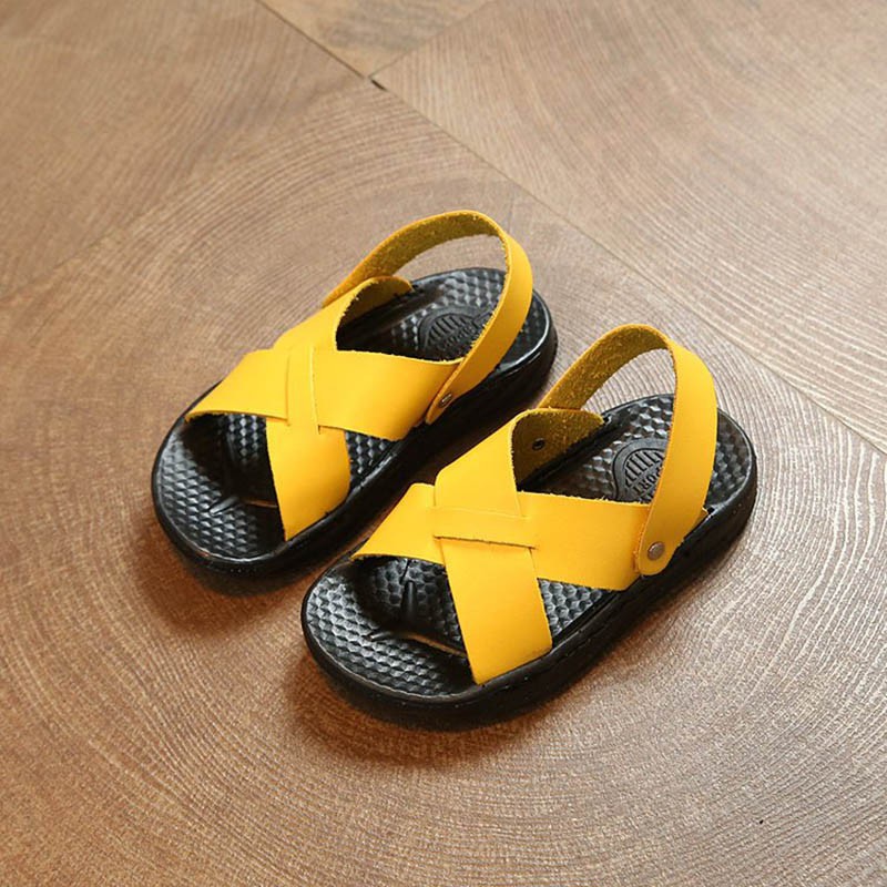 Giày sandal đi biển cho bé gái