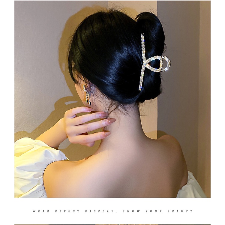 (New Arrival) Fashionable Women's Shark Hair Clip with Fake Pearls