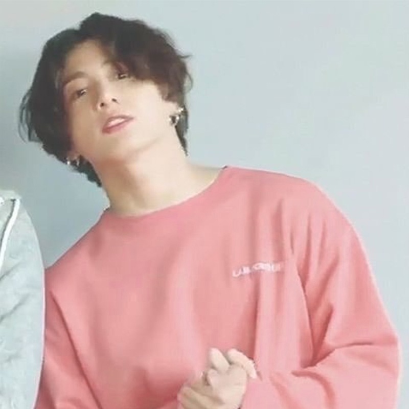 ÁO SWEATER NỈ DA CÁ JUNGKOOK BTS