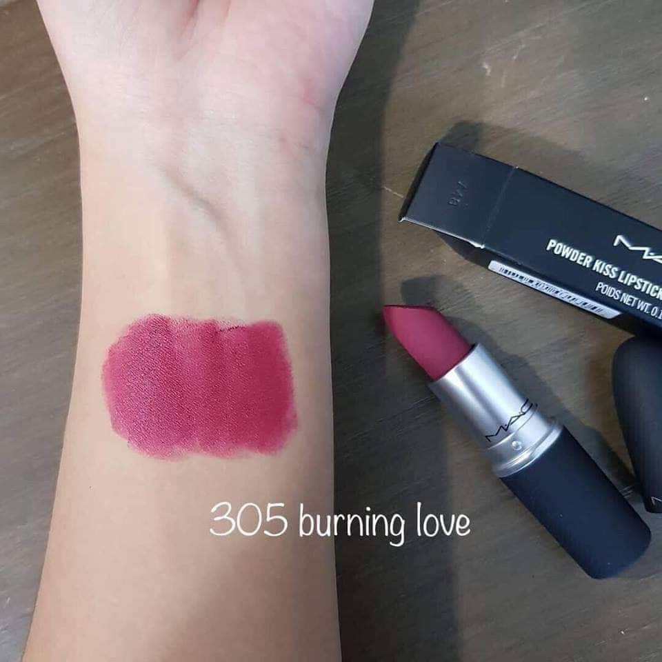 Son Mac Màu 305 ( Burning Love ) Powder Kiss Lipstick