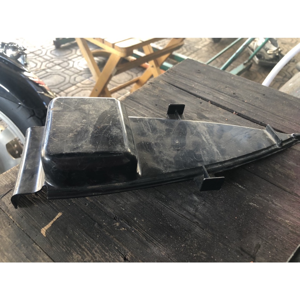 Xuồng mũ zin che bụi cho lọc gió pô air xe honda 67