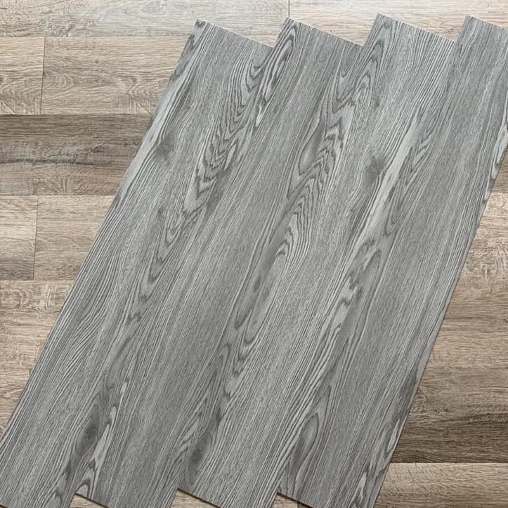 Sàn nhựa giả gỗ tự dán KT 152x914x2MM