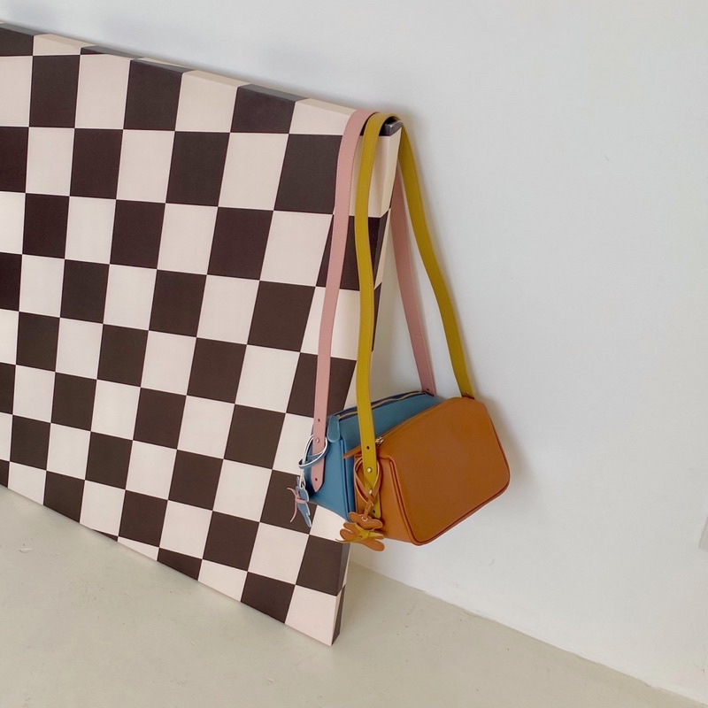 TaskyPoese - Túi đeo chéo charm chú gấu - Bear bag