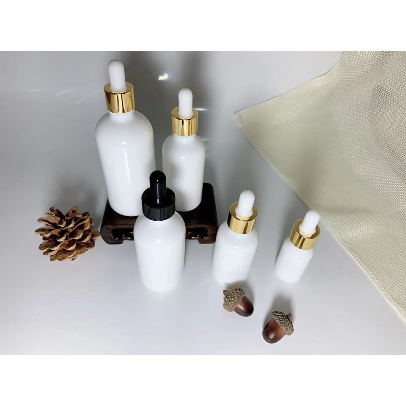 Chai chiếc serum thân trắng ngọc 30ml