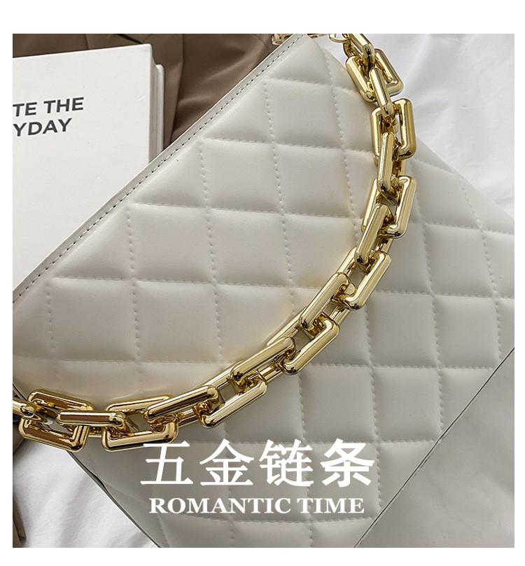 2021 New Online Red And Western Style Retro Rhombus Chain Bag Shoulder Bag Large Capacity Large Bags Chanel-Style Bucket Bag