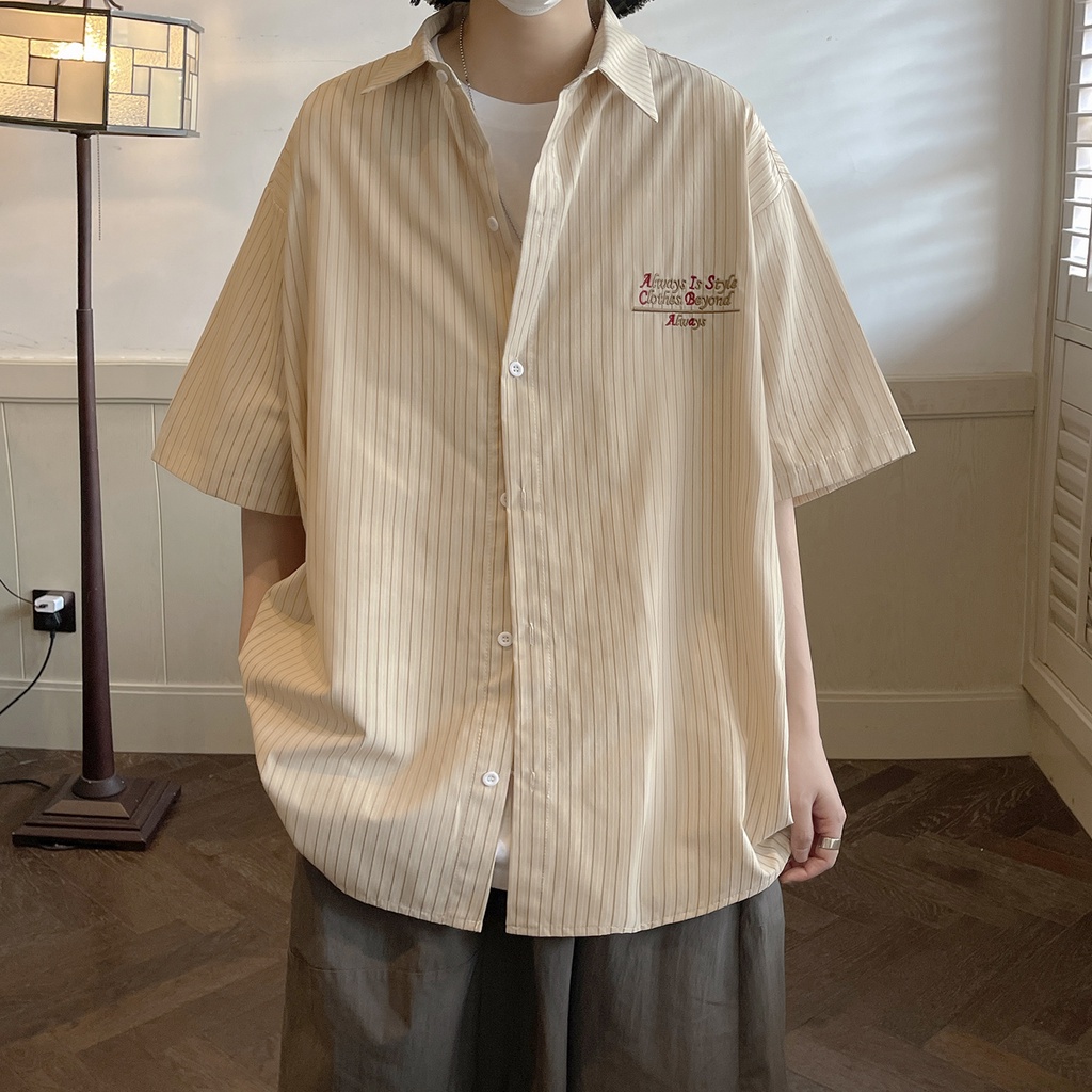 Áo thun form rộng，áo thun tay lỡ，hàn quốc，áo nam，áo thun nam，áo phông nam，áo phông，áo thun tay，áo oversize nam，quần áo nam，Áo Sơ Mi Tay Lửng Họa Tiết Kẻ Sọc Phong Cách Hàn Quốc Dành Cho Nam