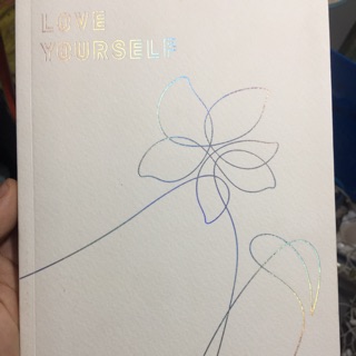 Album HER ver E rỗng không poster