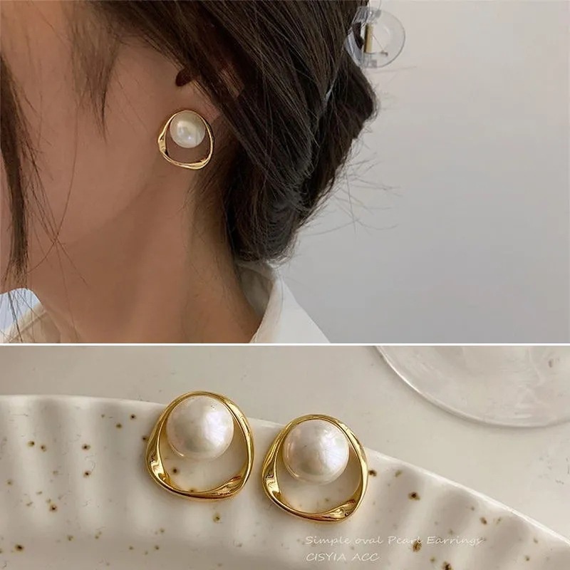 Đôi bông tai kiểu dáng đa dạng thời trang xinh xắn cho nữ