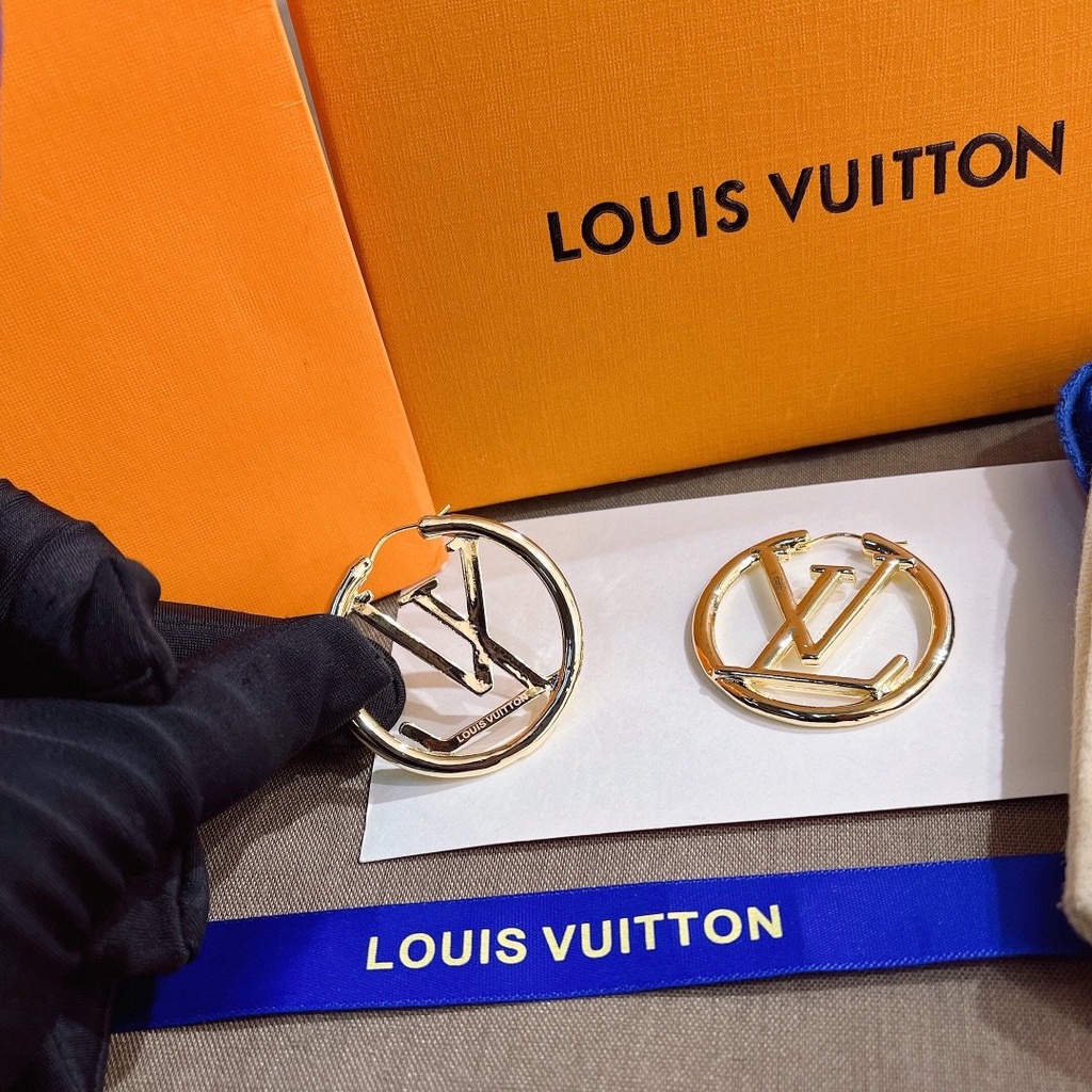 LOUIS VUITTON Khuyên Tai Tròn Mạ Bạc S925 Họa Tiết Chữ LV Sang Trọng Dành Cho Nữ
