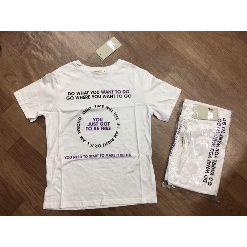 (A222)Áo cotton trắng chữ lỗi nhẹ