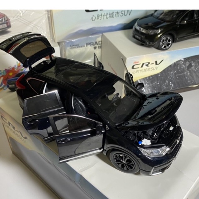 Mô hình xe Honda CRV Sensing 2021 tỉ lệ 1:18