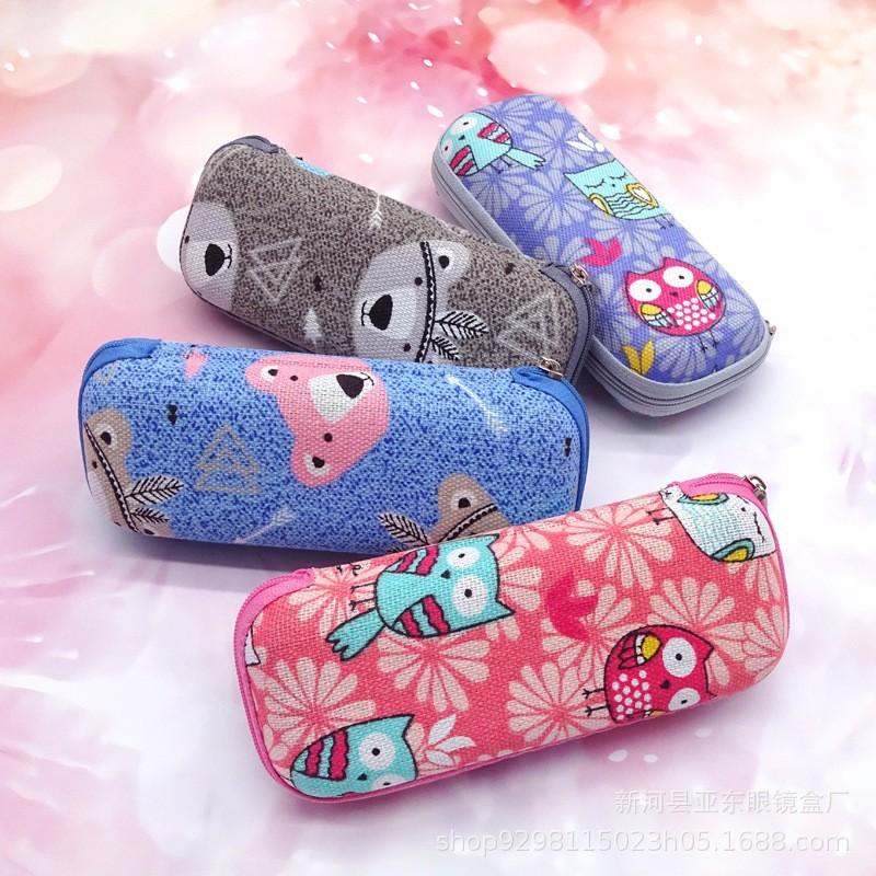 Hộp kính trẻ em dây kéo [ giao màu ngẫu nhiên ] [Có sẵn] [Ảnh thật]