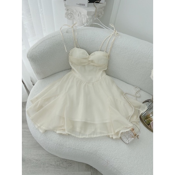 Váy Đầm Nữ Trắng Cổ Vuông Cách Điệu Viền Ren Chất Đũi Cao Cấp 2 Lớp Hàng Quảng Châu Cao Cấp Siêu Xinh.
