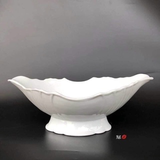 BÁT THUYỀN ĐỰNG GÀ SANG TRỌNG LỊCH SỰ