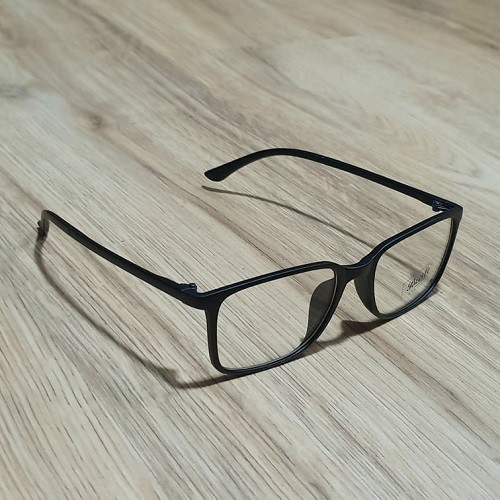 Kính Giả Cận Chữ Nhật Bas Xéo Gọng Uốn Dẻo