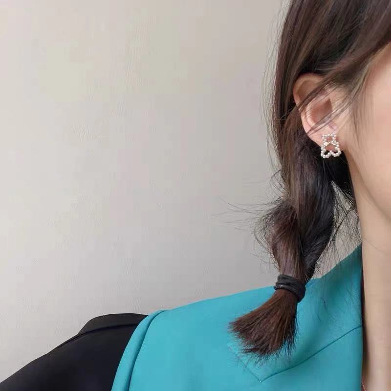 Khuyên tai mặt gấu đính ngọc trai phong cách Hàn Quốc cho nữ