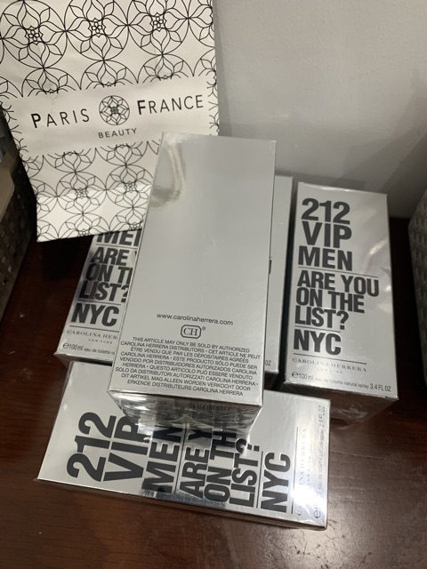 Nước hoa 212 vip men 100ml fulp seal | Thế Giới Skin Care