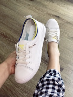 Giày slip on xinh