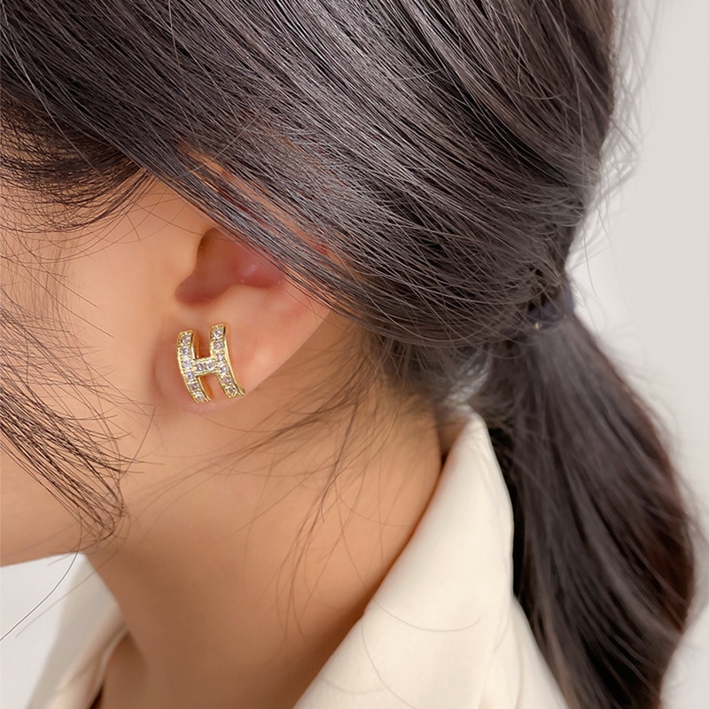 Bông Tai Chữ H Đính Đá Thời Trang Đơn Giản Cho Nữ