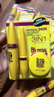 Bộ mỹ phẩm trang điểm Maybeline 3in1 (Mascara + kẻ mắt nước + phấn phủ)