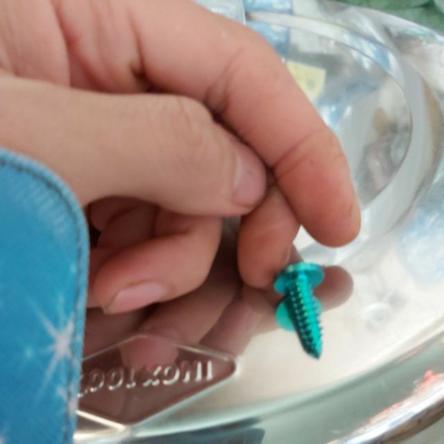 Ốc vít soắn 5x20 gr5 xanh lục bảo