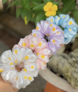 Đồ buộc tóc scrunchies hoa cúc 2 lớp🌼