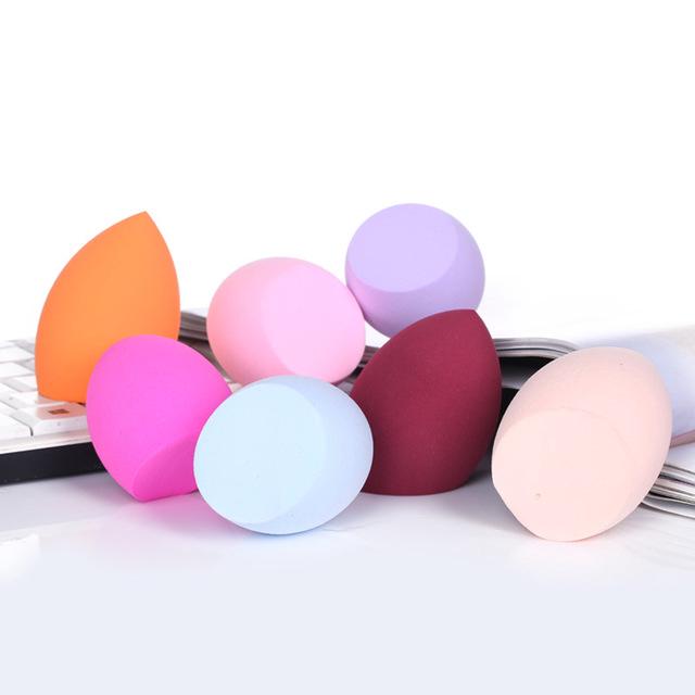 Mút tán kem nền dạng cọ cầm tay