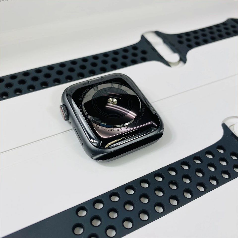 ĐỒNG HỒ APPLE WATCH SERIES 4 Nhôm 40mm và 44mm LTE chạy ESIM mới 99% bảo hành 12 tháng LỖI LA ĐỔI tại Xoăn Store