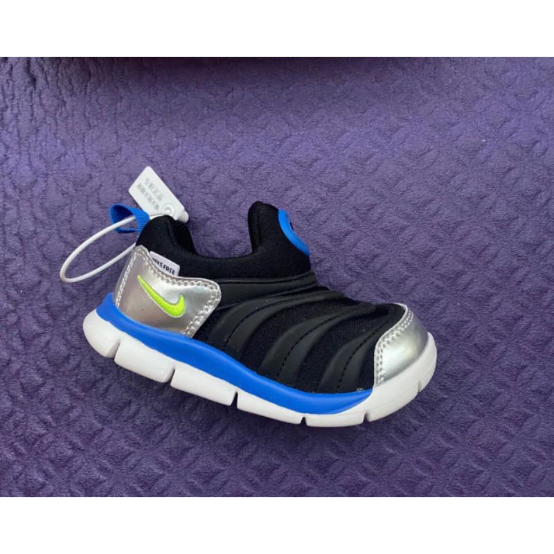 Giày xuất cho bé