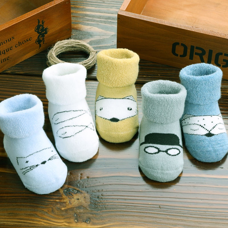 Set 5 Đôi Vớ Cotton Chống Trượt Dễ Thương Cho Bé
