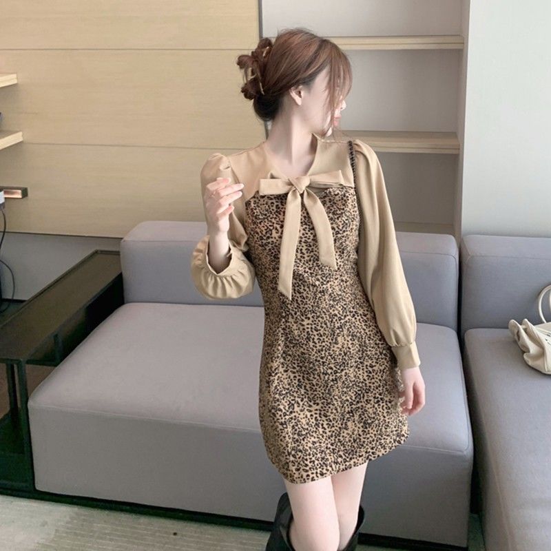 Chân Váy Ngắn Họa Tiết Đính Nơ Thời Trang | BigBuy360 - bigbuy360.vn