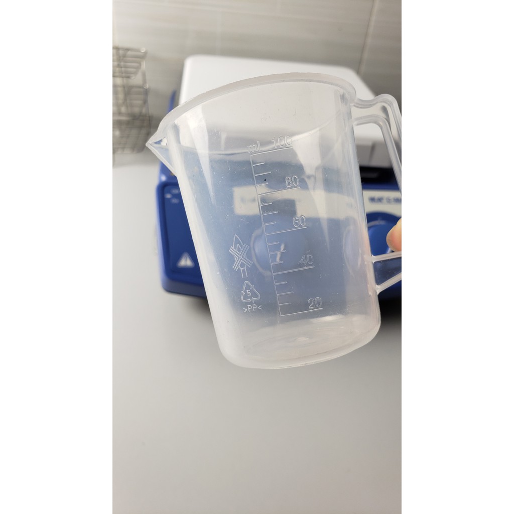 CỐC NHỰA , VẠCH NỔI CÓ QUAI CẦM CHỊU NHIỆT 100ML 250ML, 500ML, 1000ML..