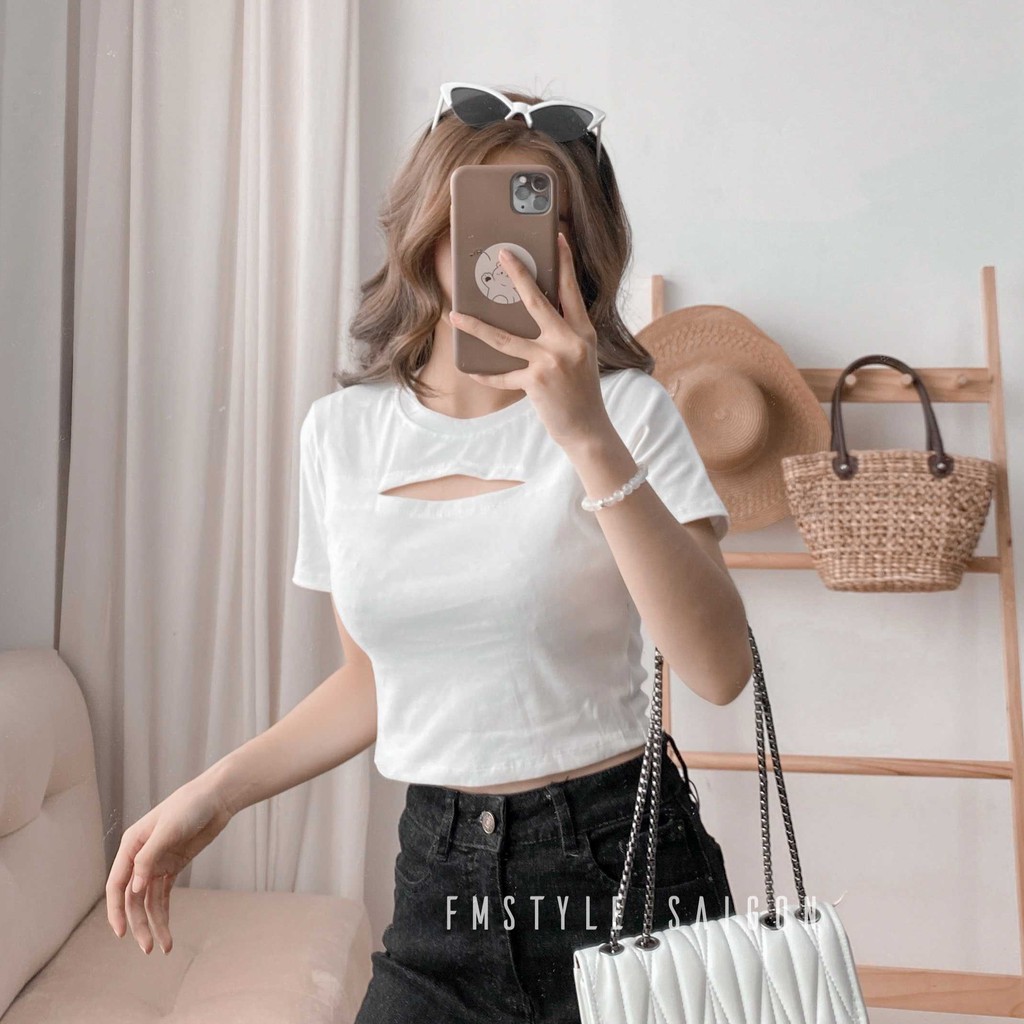 Áo thun tay ngắn VM STYLE crop hở ngực ulzzang thời trang nữ 21TU06T373003