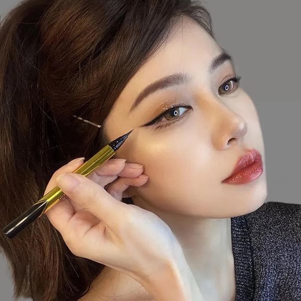 Bút Kẻ Mắt Nước Sắc Mảnh 0.01mm Maybelline Hyper Sharp Liner Màu Đen LS