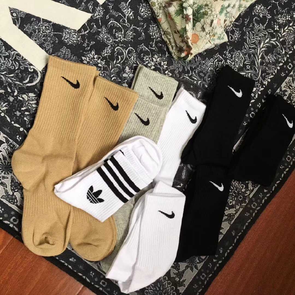 Vớ cotton họa tiết logothiết kế cổ cao hợp thời trang cho nữ nam