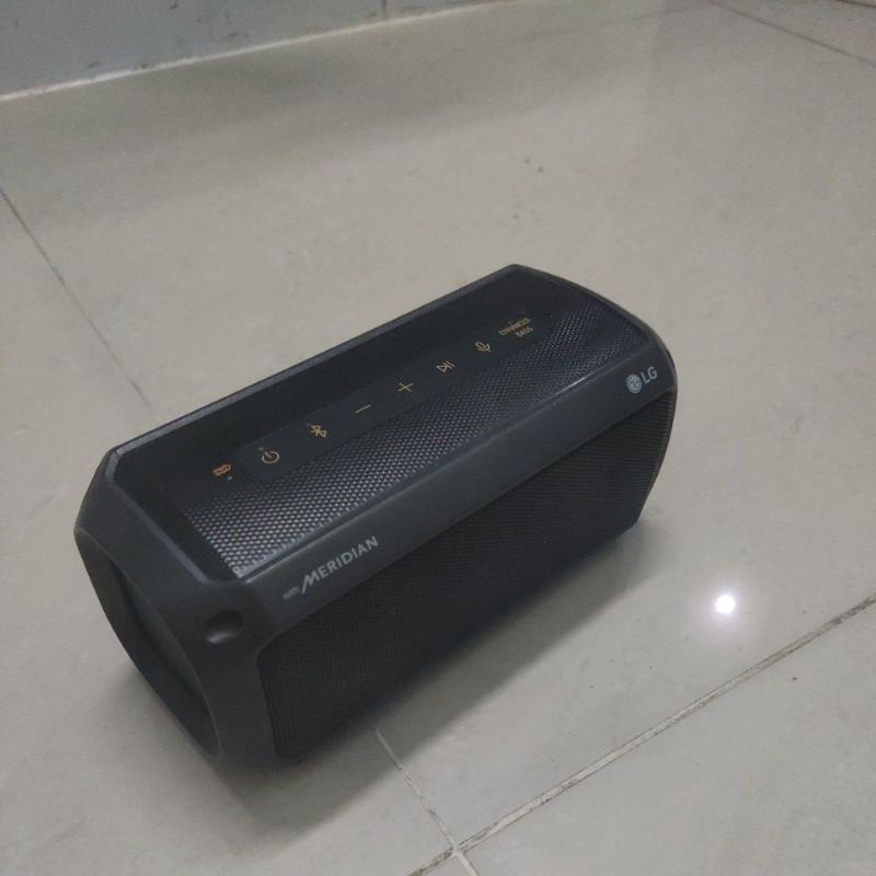 Loa Bluetooth mini ( with MERIDIAN )