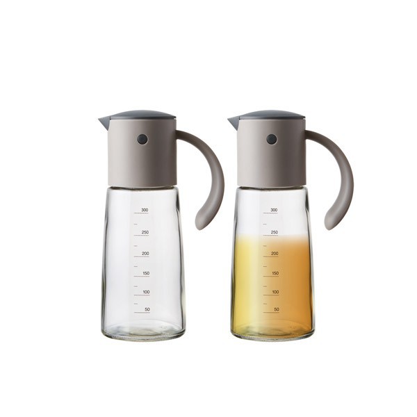 Bình dầu thủy tinh tự động mở nắp Lock&Lock 300ml có chia vạch dung tích LLG706