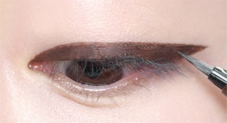 Bút kẻ mắt Innisfree Powerproof Brush Liner