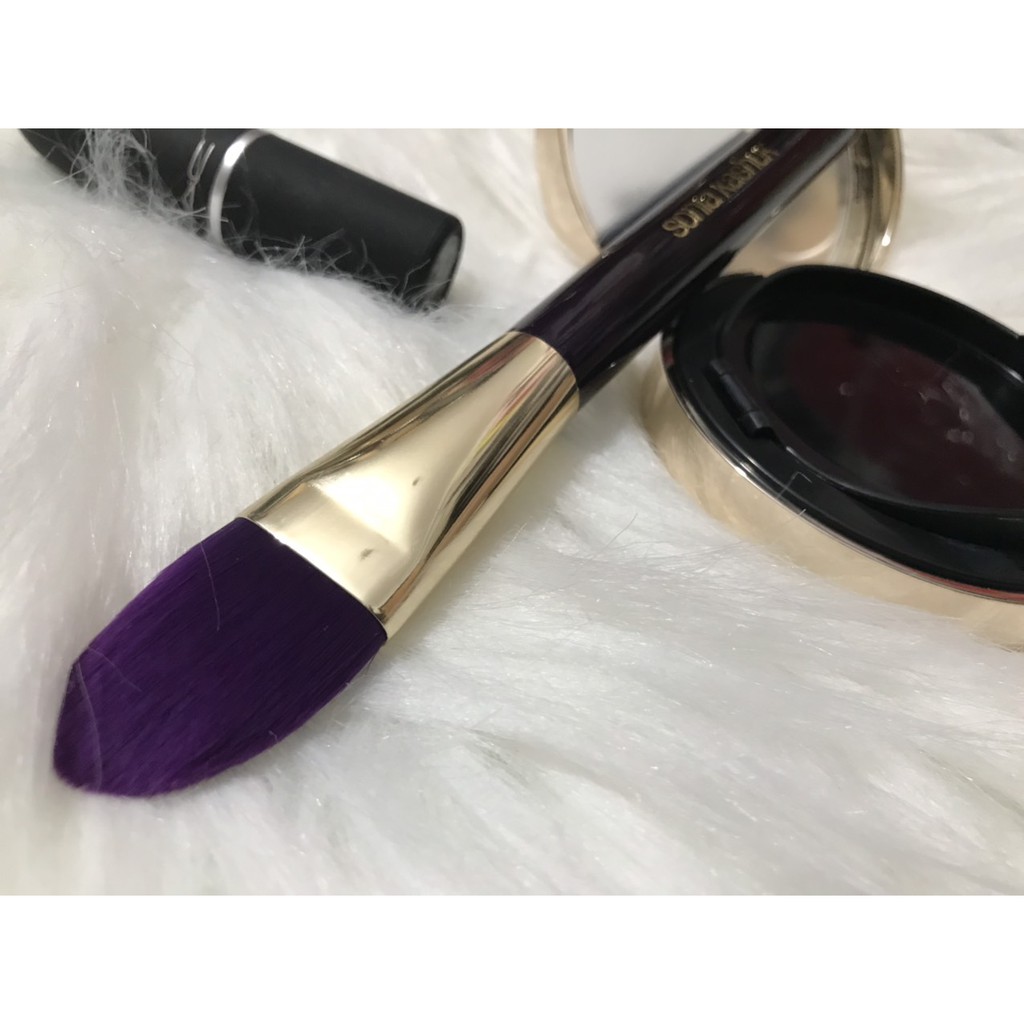 Cọ Trang Điểm Nền Dẹt Sonia Kashuk (Cán Đen Gold)