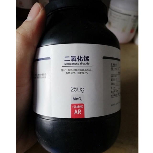 Mangan oxit MnO2 lọ 250g Xylong manganese dioxide 1313-13-9