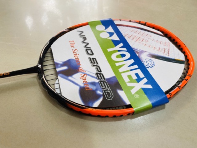 Bộ 2 cây vợt yonex ( tặng kèm cuốn cán vợt + bao chống sốc )