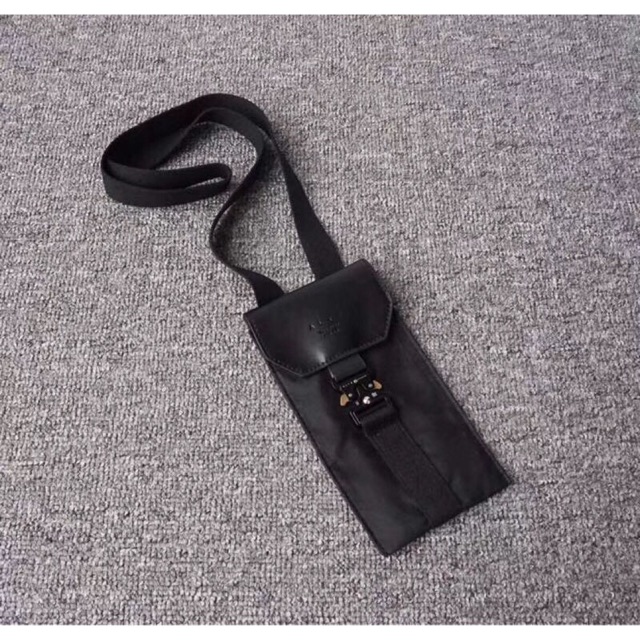 Túi đựng điện thoại 1017 ALYX 9SM phone buckle bag ss20