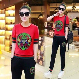 Bộ đồ thể thao nữ cực đẹp