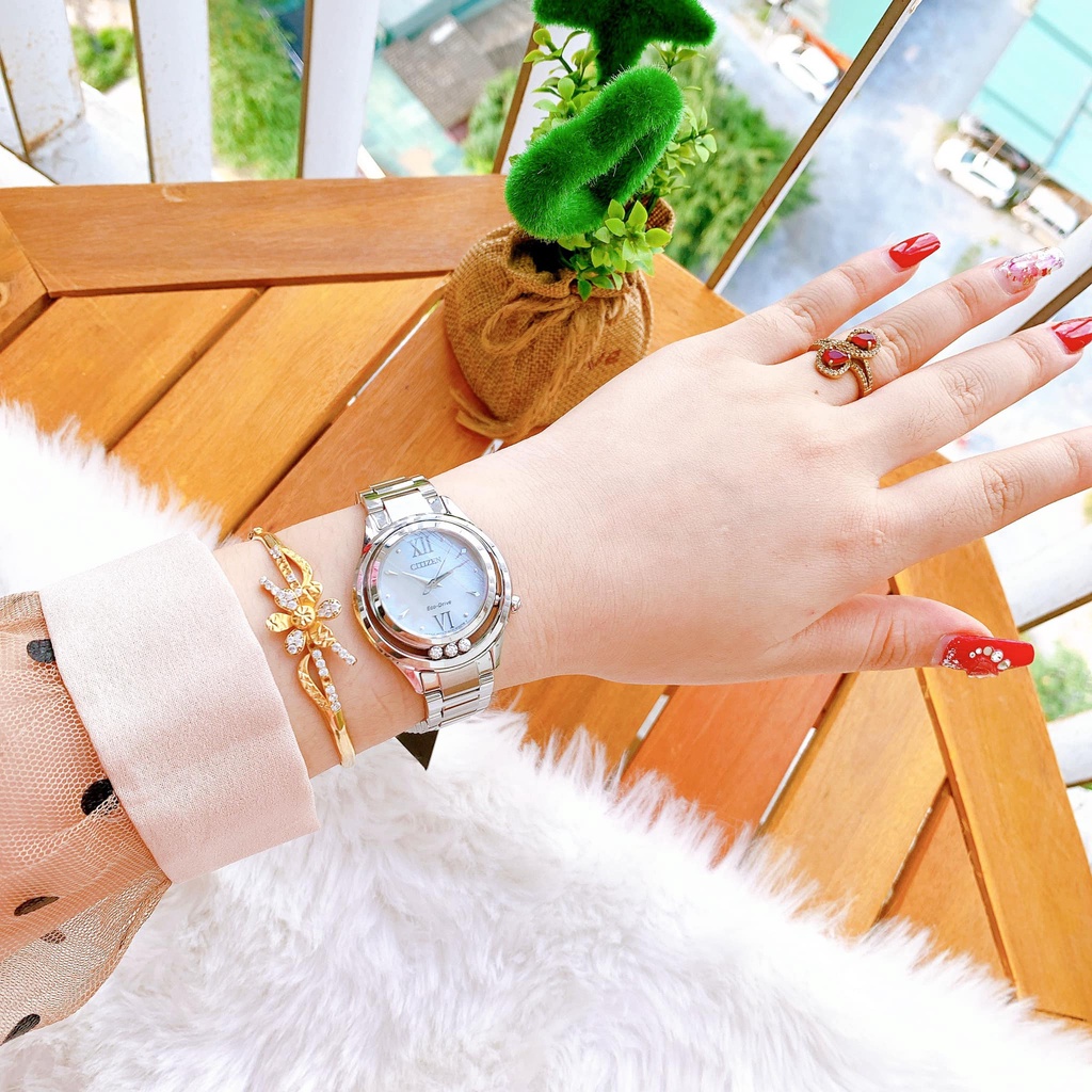 ĐỒNG HỒ NỮ CAO CẤP CITIZEN ECO DRIVE SUNRISE EM0510-53D CHÍNH HÃNG