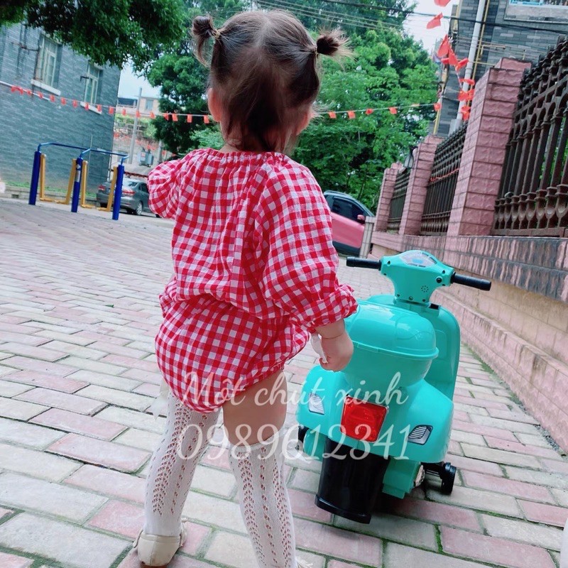 Xe máy điện Vespa nhí dễ thương cho bé