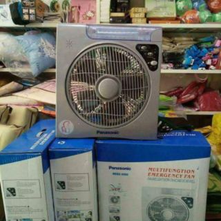 quạt tích điện cao cấp panasonic 2 bình có đèn