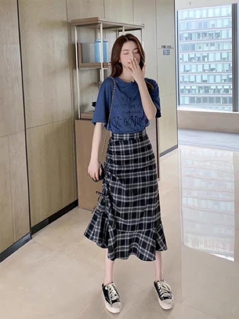 [SET 3 MÓN] Áo Thun Chữ Xanh Và Chân Váy kẻ Rút Dây Cao Cấp Kèm 1 Cặp Dây Áo Ngực